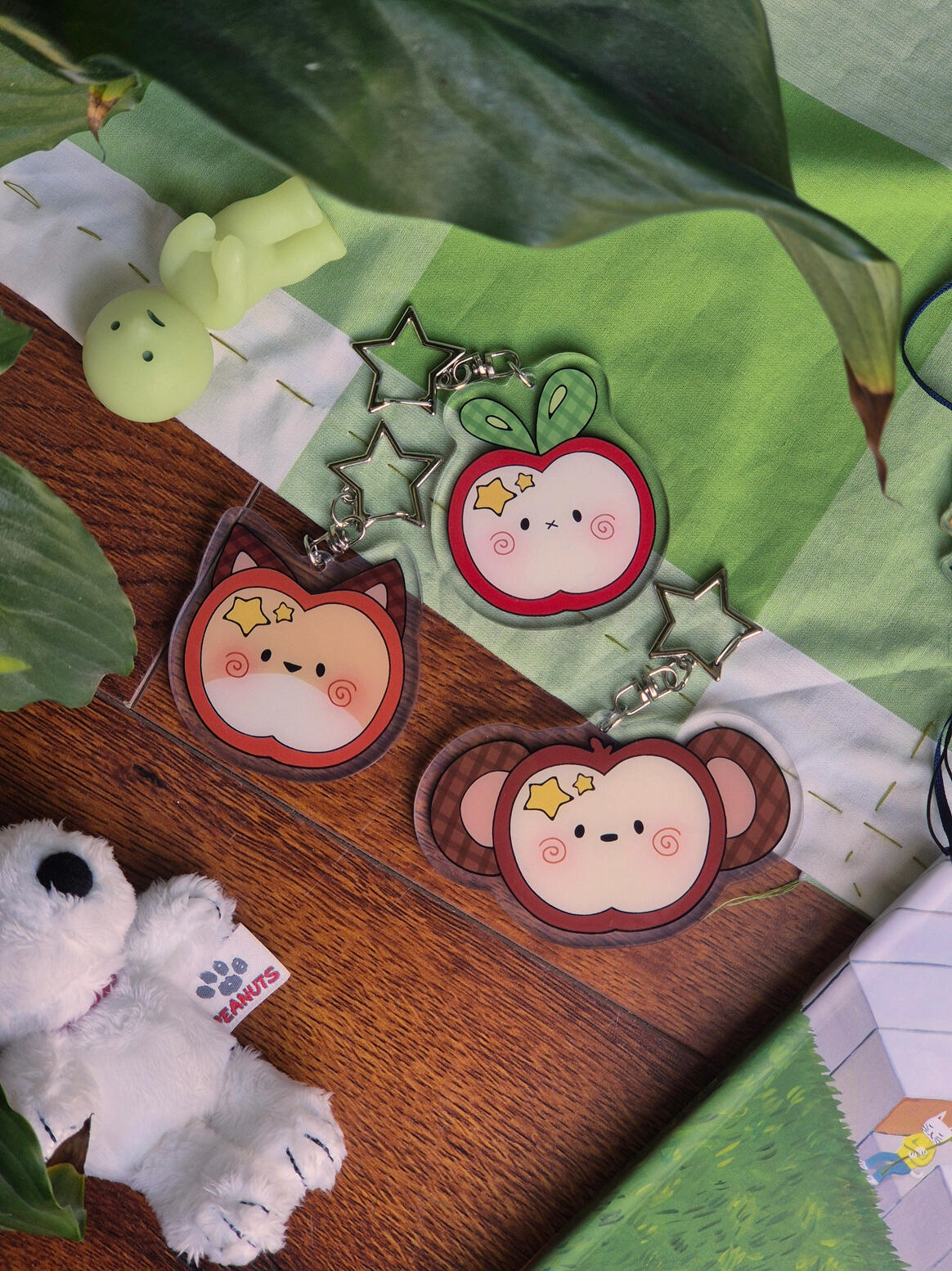 apple animal keychains apple animal keychains